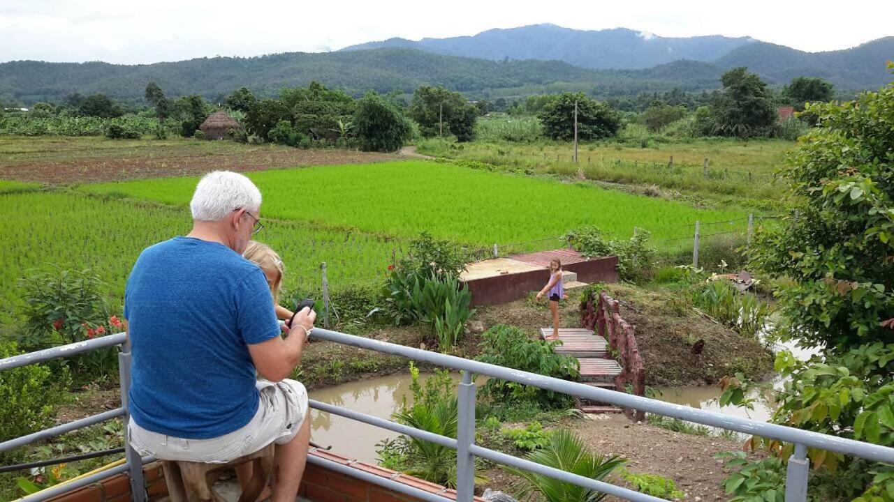 Hello Countryside Bed and Breakfast Ban Khang Hong Tai Exteriör bild
